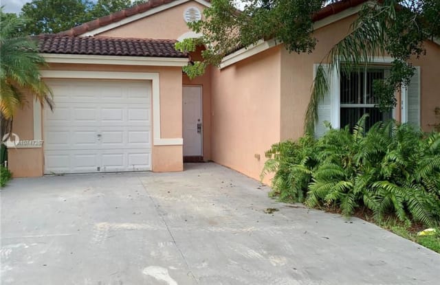 1568 SE 20 PL - 1568 SE 20th Pl, Homestead, FL 33035