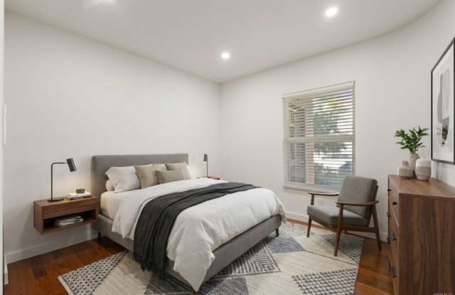 932 South Shenandoah Street