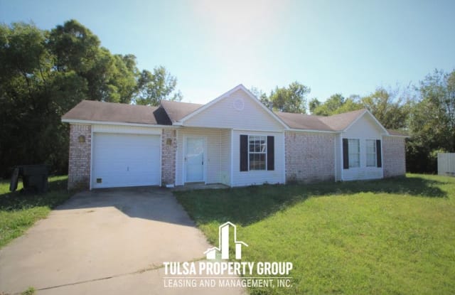 1741 Lexington Rd - 1741 Lexington Road, Claremore, OK 74017