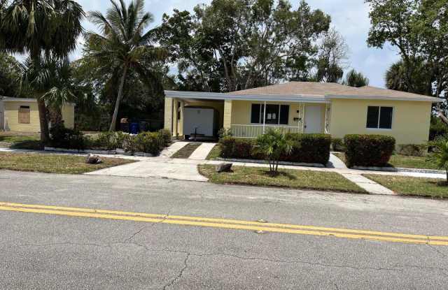 205 Date Palm Drive