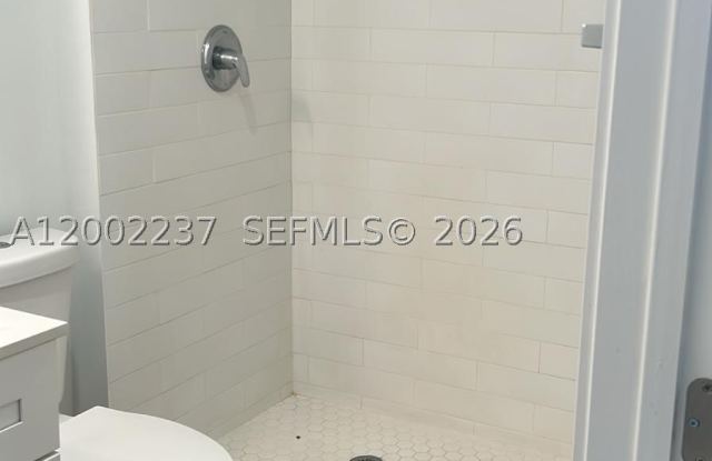 141 NW 16th Ave