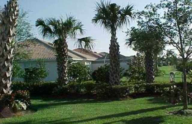 8984 SE Hawks Nest Court