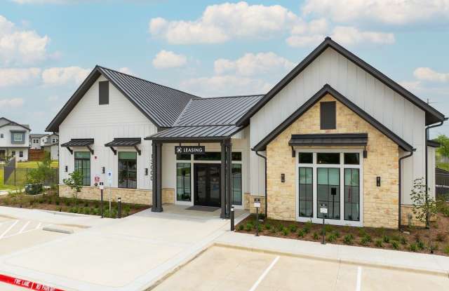 Photo of Collection Hunter Crossroads Townhomes
