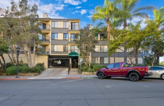 Move-In Ready 2BR/2BA Condo in Prime Cortez Hill Location!