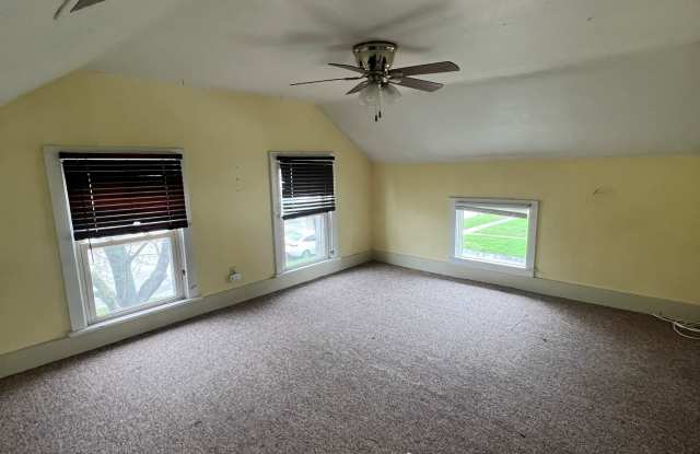 401 1/2 Spaulding Avenue - 2