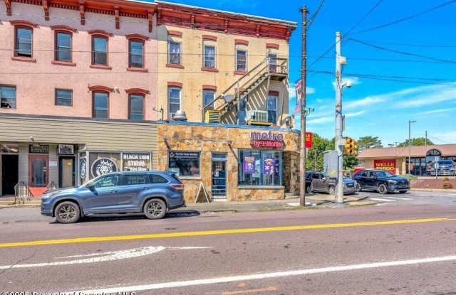 Photo of 1103 Jackson Street unit: #3