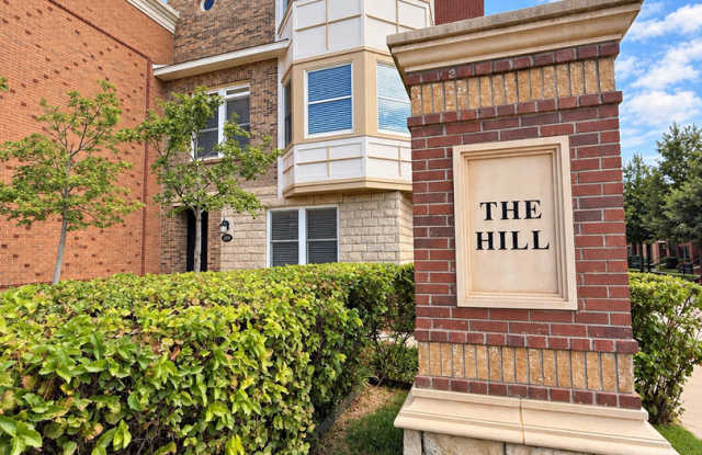 Gorgeous Downtown Luxury Townhome at The Hill