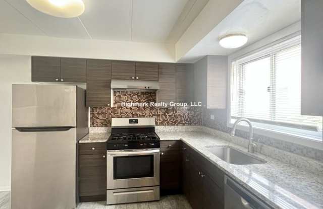 1320 Carol St.