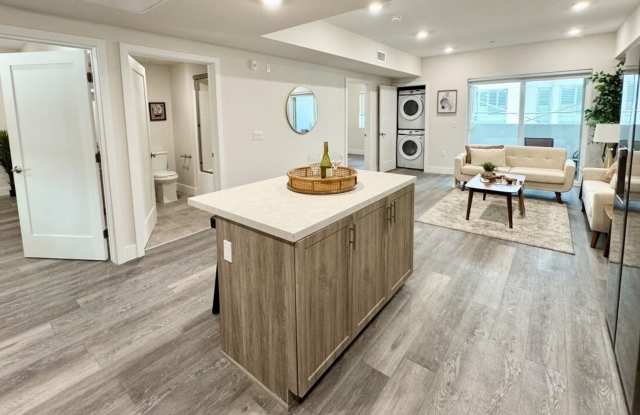 The SECRET at K-Town, The Largest Luxury Apartments n Koreatown, L.A. - 3050 W 11th St.