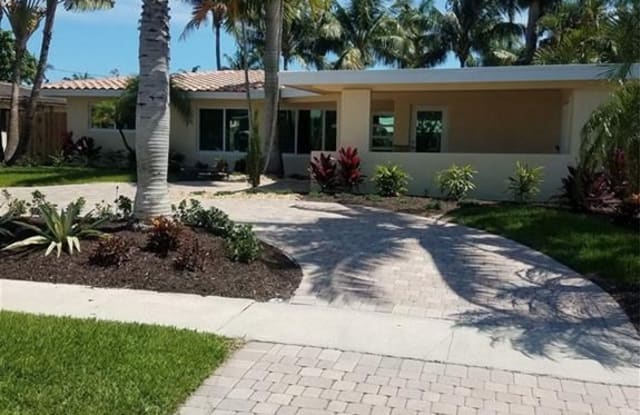 370 SE 10th St - 370 Southeast 10th Street, Pompano Beach, FL 33060