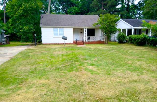 2 Bedroom, 1 Bath Home for Rent