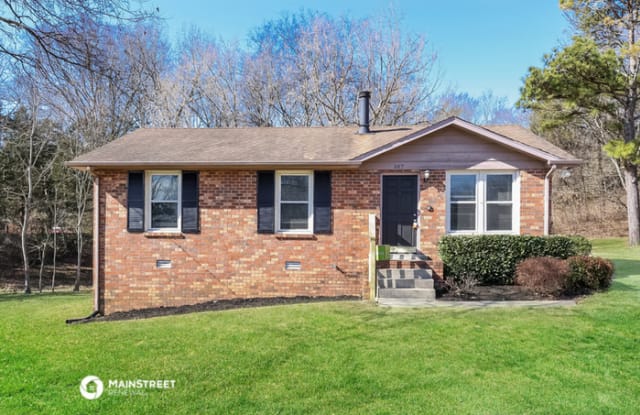 107 Oakwood Court - 107 Oakwood Court, Hendersonville, TN 37075