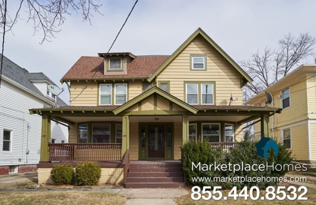 1513 Mars Ave - 1513 Mars Avenue, Lakewood, OH 44107