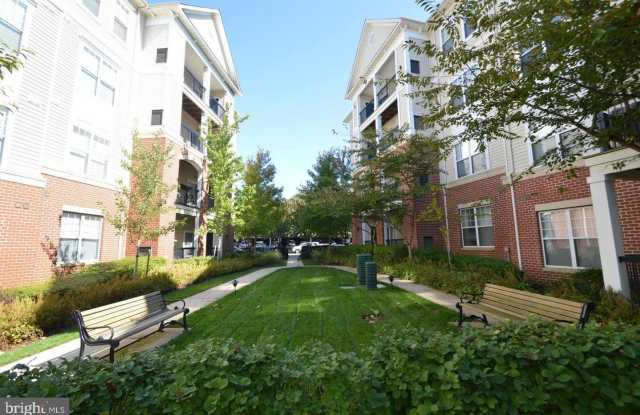 11329 ARISTOTLE DR #5-213