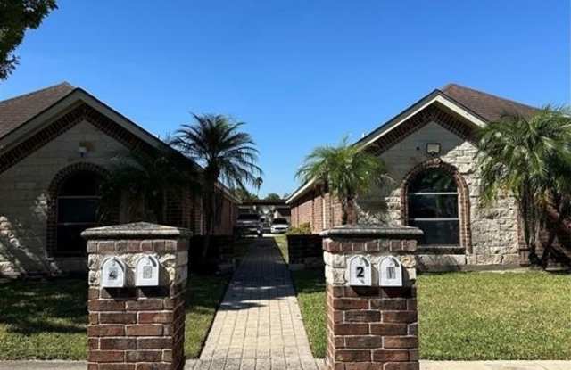 Photo of 3800 S Sheraton Avenue unit: 1