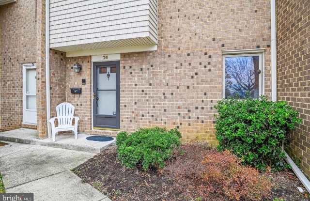 74 GENTRY Court