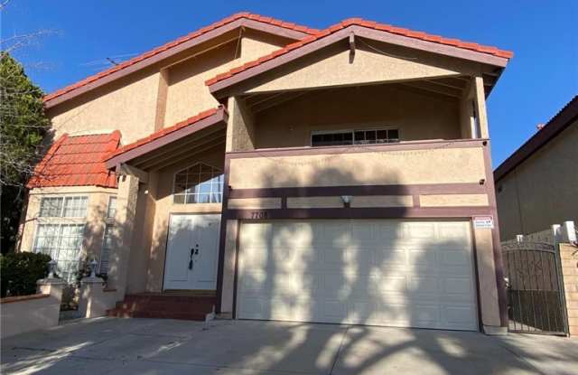 7708 Oakdale Ave