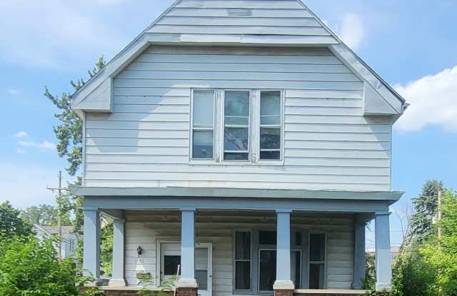 Photo of 1501 East Lewis Street