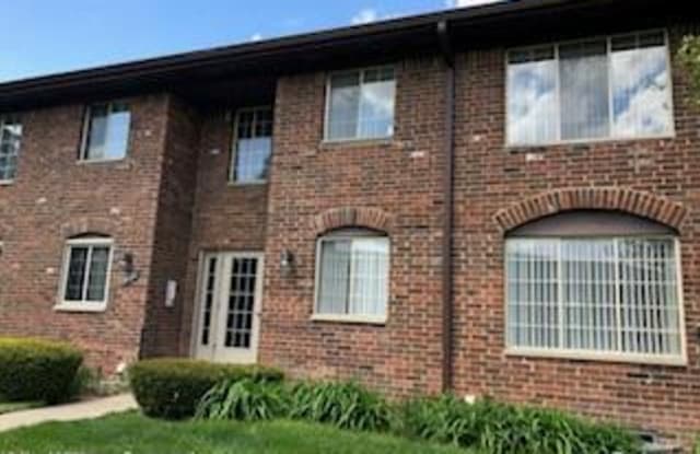 19601 W 12 MILE RD APT 202 - 19601 West 12 Mile Road, Southfield, MI 48076