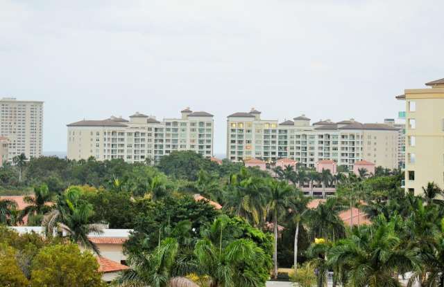 233 S Federal Highway