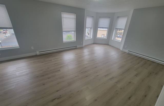 600 King St