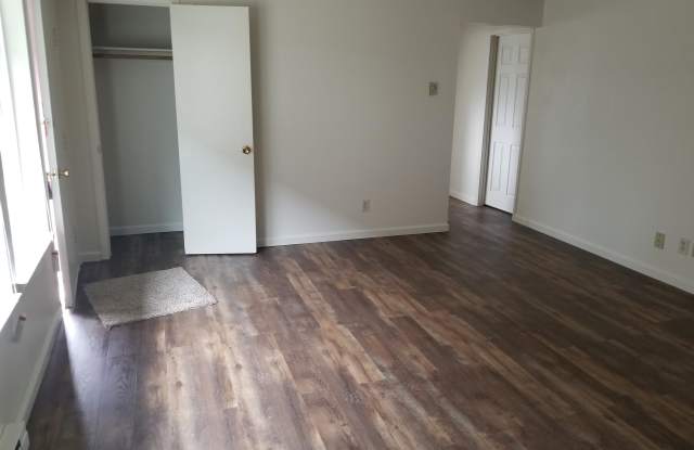 Photo of 708 Norman Avenue NortheastUnit 1