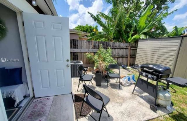 8851 SW 21st St - 8851 Southwest 21st Street, Miramar, FL 33025