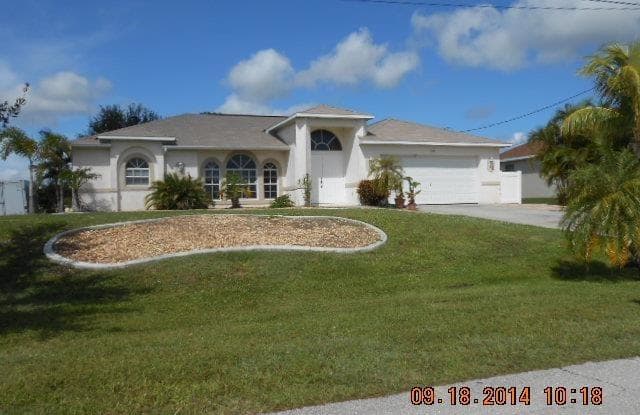 302 NW 15th PL - 302 Northwest 15th Place, Cape Coral, FL 33993