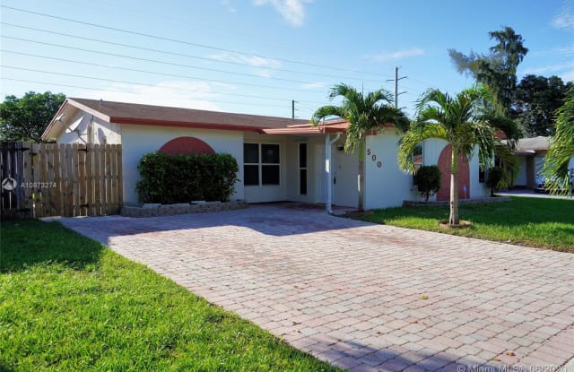 500 NW 99th Way - 500 Northwest 99th Way, Pembroke Pines, FL 33024