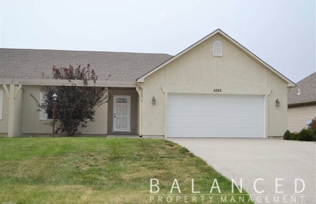 5325 NW Lana Ct - 5325 Northwest Lana Court, Shawnee County, KS 66618