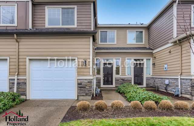 Beautiful Hillsboro Condo With a Garage! photos photos