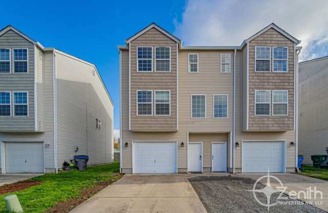 5807 NE 135th Ave