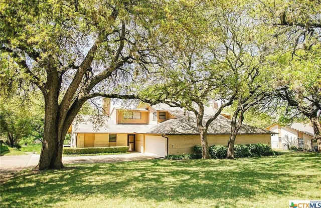 Photo of 1500 Lake Rd