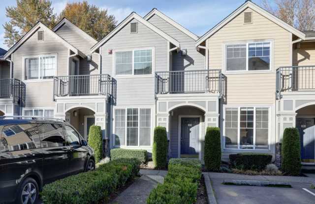 Photo of Luxury 2BR 2.5BA Townhouse Style Condo @ Lochshire on Forbes Creek