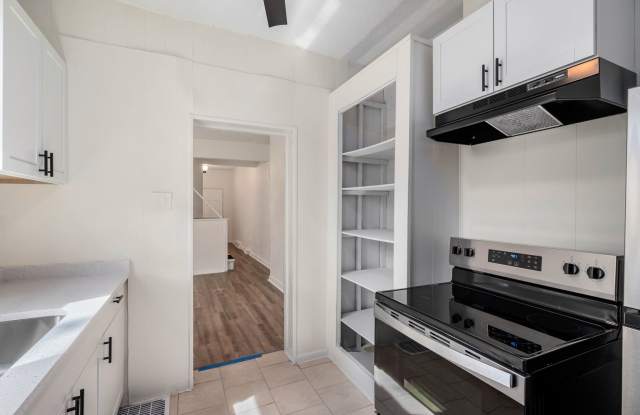 Photo of 3 bed 1 bath - newly updated, central air, laundry.