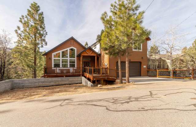 Stunning 4-Bedroom Home with Amazing Views, EV Charger & Solar in Big Bear!