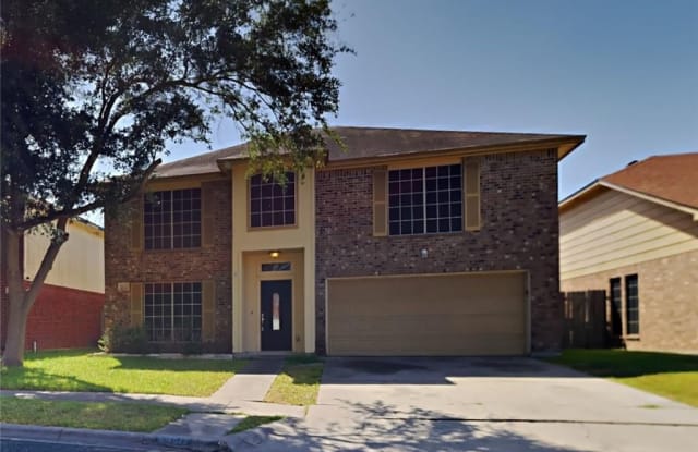 7617 Cedar Brook Dr - 7617 Cedar Brook Drive, Corpus Christi, TX 78413