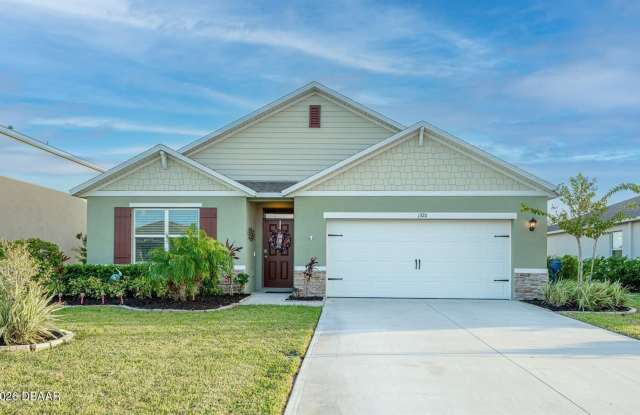 1326 Middle Lake Drive