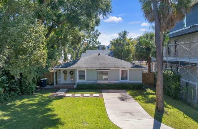 314 W FRANCES AVENUE