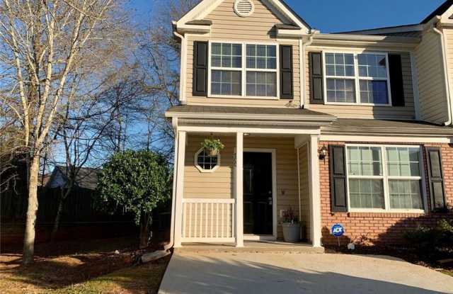 900 Chase Ln