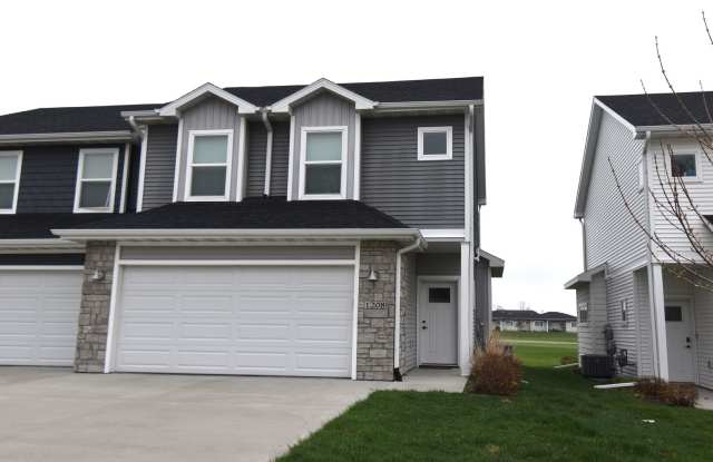 3 Bedroom Golf Course Townhome