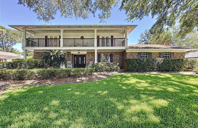 1745 E ADAMS DRIVE
