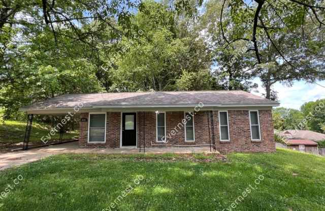 2651 Columbus Dr