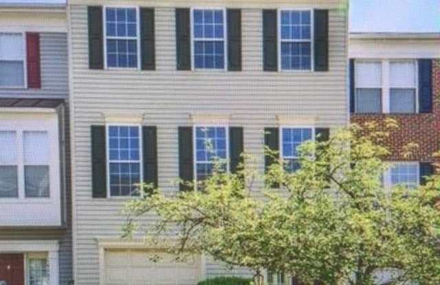 46803 KESWICK Square