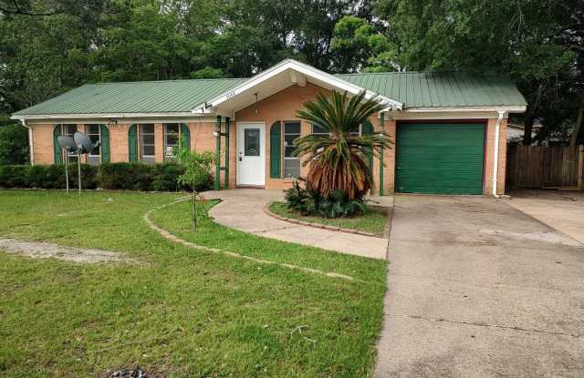 5043 Maid Marion Drive - 5043 Maid Marion Drive, Pascagoula, MS 39581