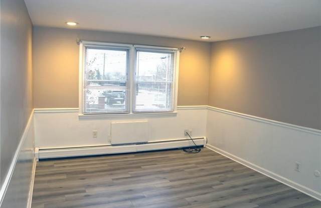 50 Carnation Street unit: B6