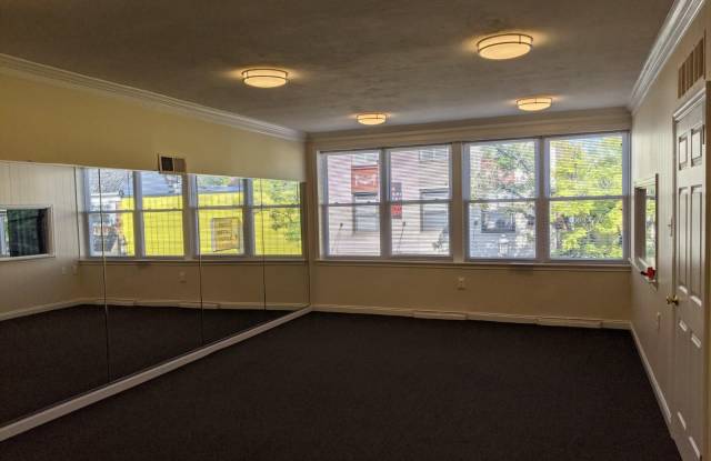 46 E BUTLER Avenue unit: 2Nd Level