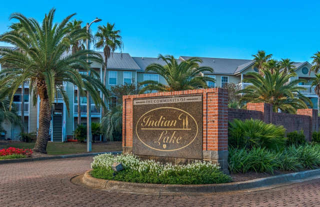 Spacious Ground Floor 3B/2B Unfurnished Condo Near the Beach in the Heart of Destin!