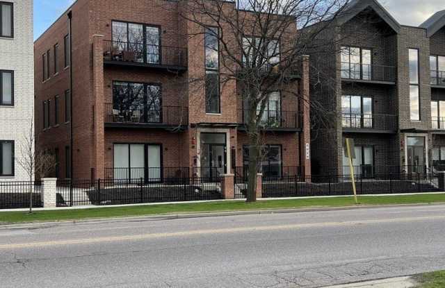 8029 W Belmont Avenue unit: 202