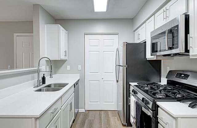 Carmel Landing Apartments